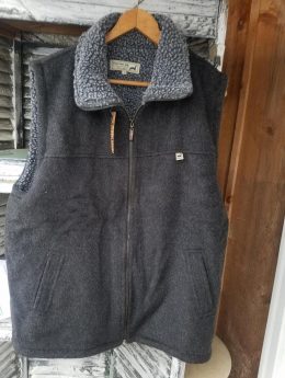 Alpaca Barn  Vest